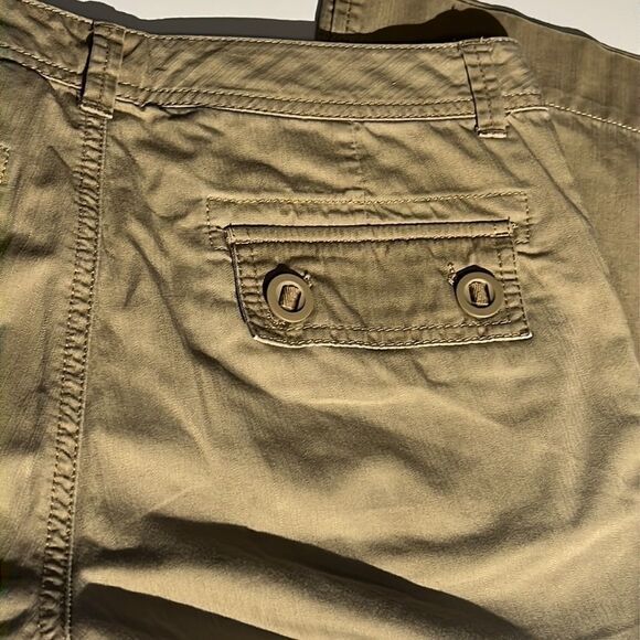 Eddie Bauer Vashon Fit Bermuda Shorts - Knee Length 16” Inseam Size 2 - Picture 7 of 11